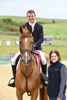 Luke Hill claims the Connolly’s RED MILLS Senior Newcomers Second Round at Pyecombe Horse Show